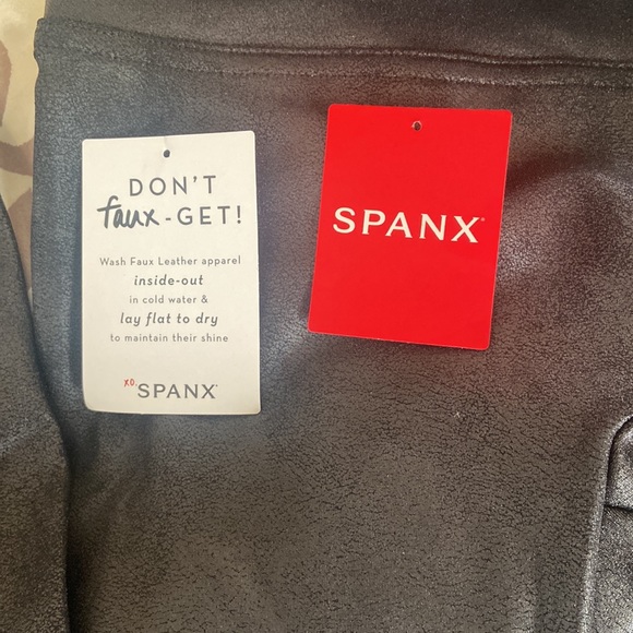 NWT Spanx faux leather leggings - Picture 8 of 8